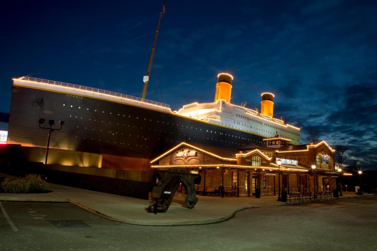 River Song, Near River, Hot Tub, Foosball, Wifi 1089 Free Tickets Each Paid Day, Dollywood And More Sevierville Exteriör bild