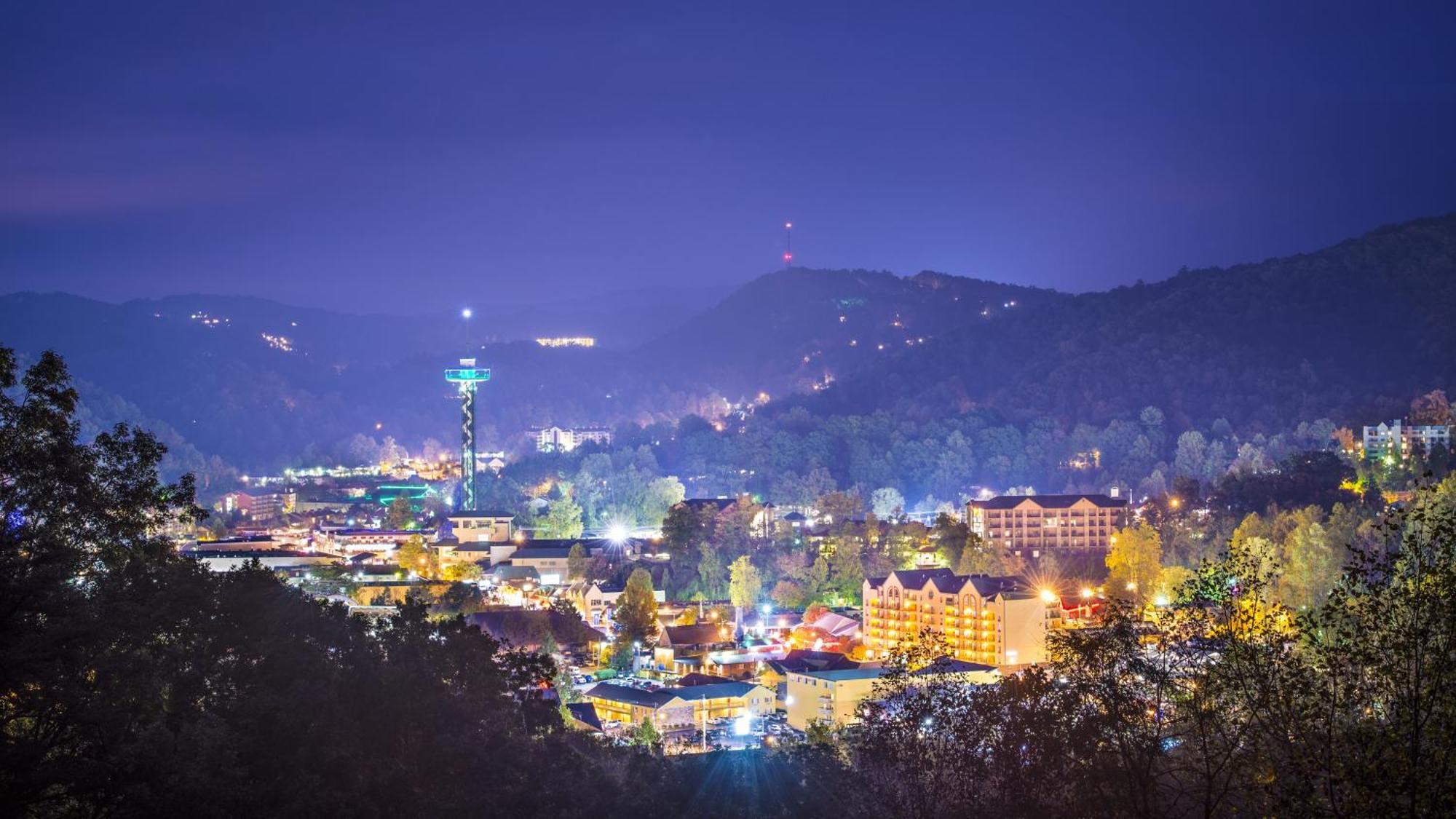 River Song, Near River, Hot Tub, Foosball, Wifi 1089 Free Tickets Each Paid Day, Dollywood And More Sevierville Exteriör bild